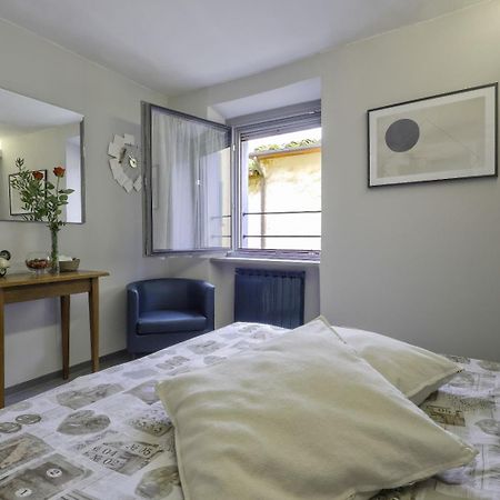 Casa Vacanze Vicolo Della Luna Ambra Εξωτερικό φωτογραφία